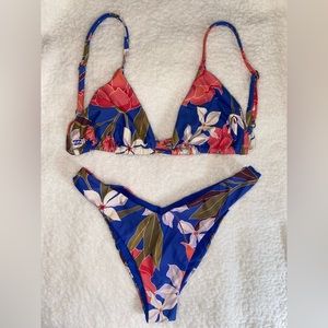 Billabong bikini set, size - s, color - floral